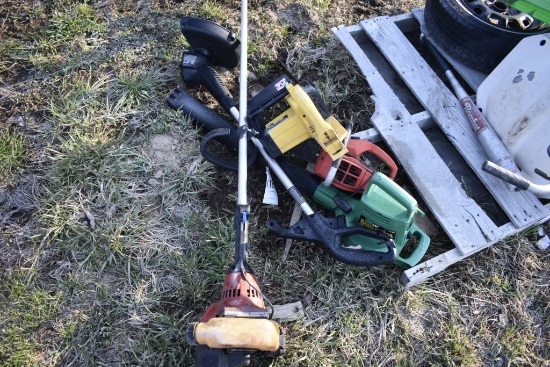 2 Chainsaws, 2 Weedwacker, Leaf Blower