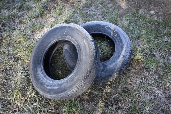 2 245/75R16 Tires