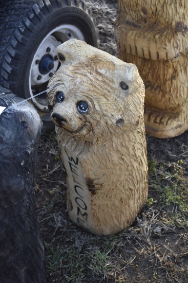 Welcome Bear Carving
