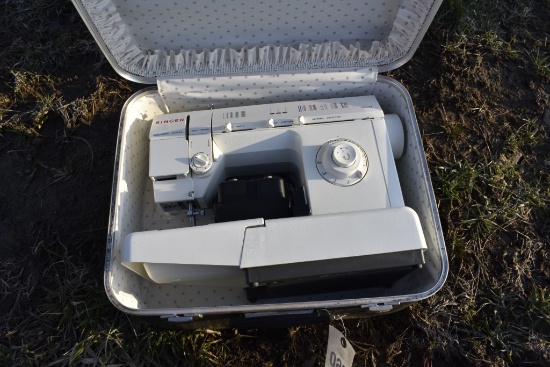 Singer Sewing Machine in Case