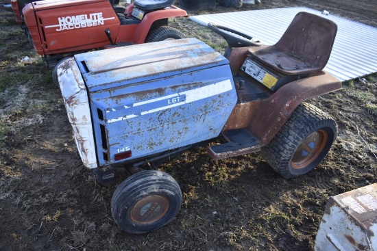 Ford LGT 145 Lawn Tractor