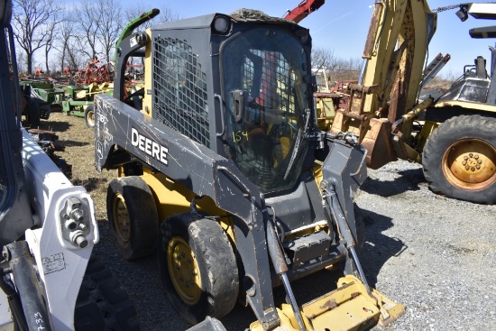 John Deere 318D Skidsteer