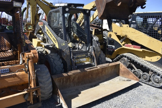New holland L228 Skidsteer