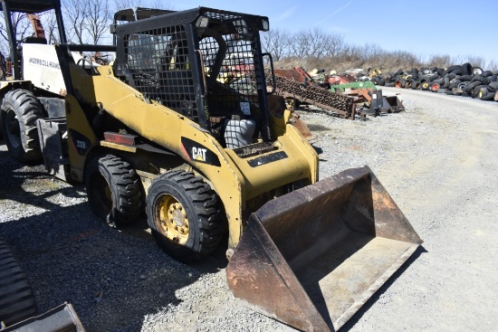 CAT 232B2 Skidsteer