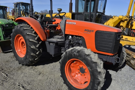 Kubota M95S Tractor