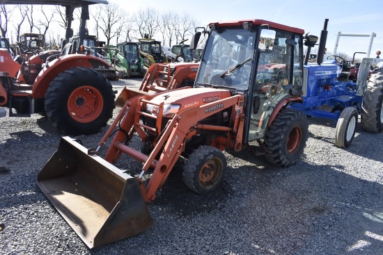 Kubota B3030 Tractor with Loader