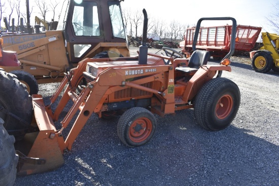 Kubota L2250 Tractor With Loader