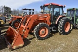 Kubota M900 Tractor with Loader