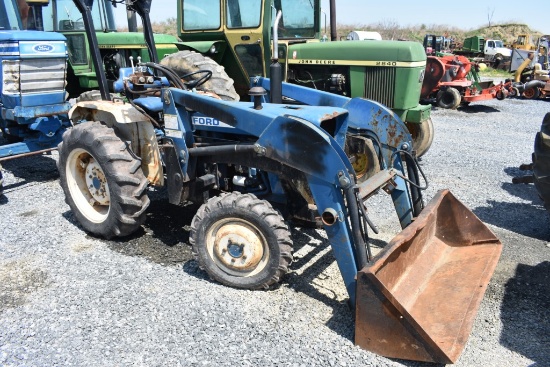 Ford 1700 Tractor with Loader