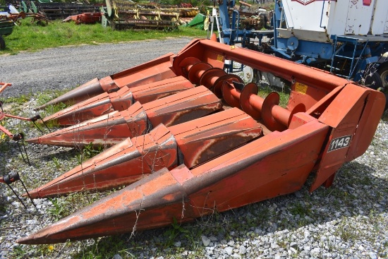 Massey Ferguson 1143 4 Row Corn head for Combine