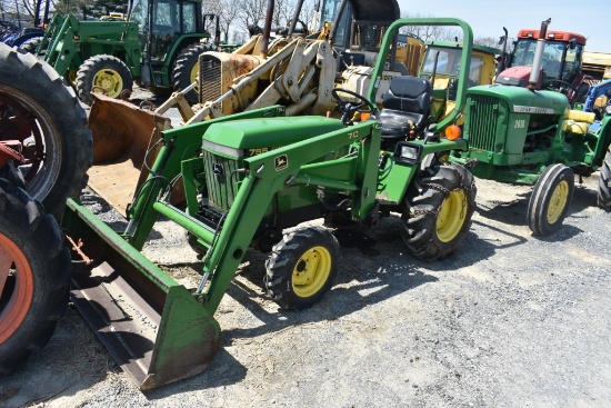 John Deere 755 tractor with Loader
