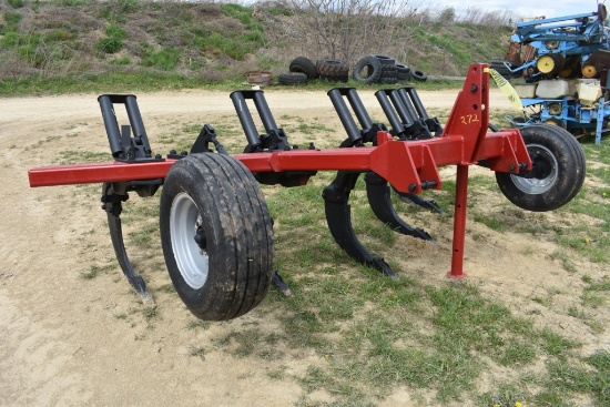 5 Shank V-chisel Plow