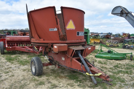 Case International 8610 Tub Grinder
