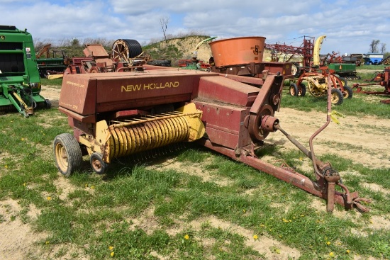 Sperry New Holland Hayliner 315 Square Baler