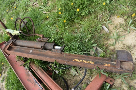 John Deere 32 Log Splitter