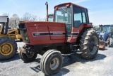 International 5088 tractor