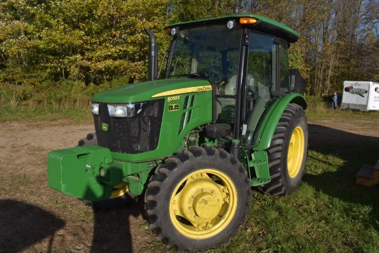 John Deere 5055 E Tractor