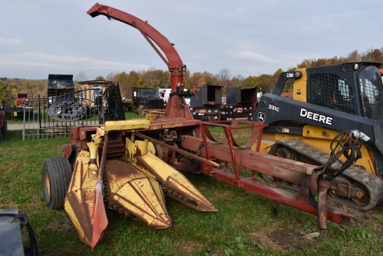 New Holland 892 Chopper Unit with 2 row corn head