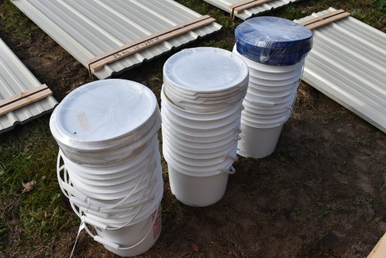 15 Food Grade 5 Gallon Pails with lids