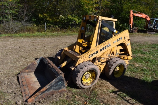 John Deere 675 Skidsteer