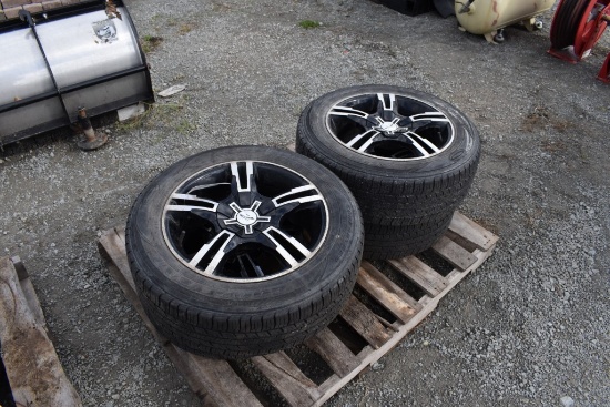 Pallet with 4 205/60R16 tires on 4 rims