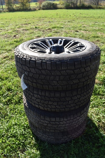 Set of 4 Discoverer 275/60R20 tires on XD Series 5 lug rims