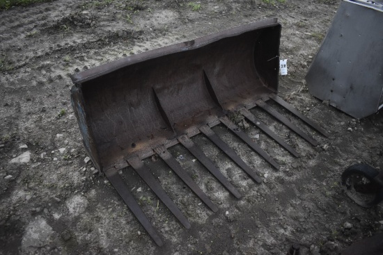 5' wide Pin On Manure Bucket