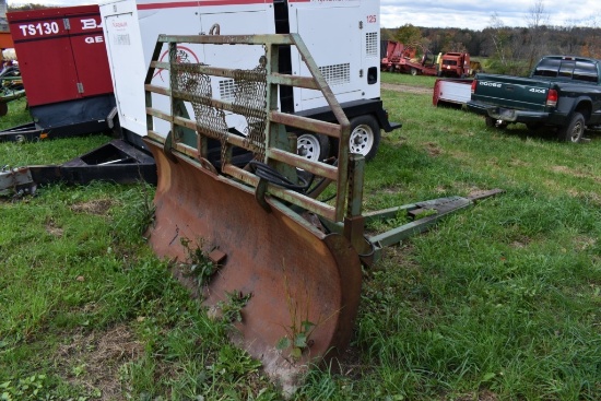 John Deere 8' Wide Silage Blade