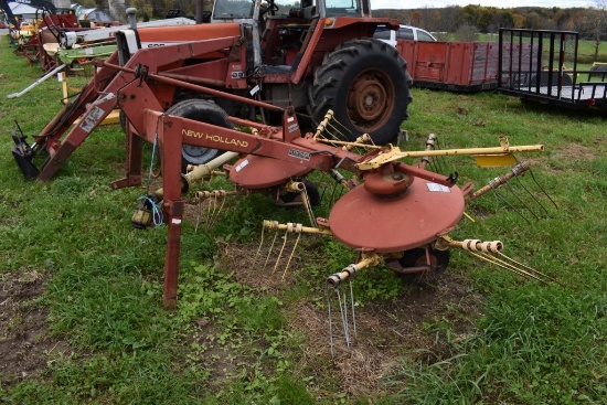 New Holland 255 Rake Tedder