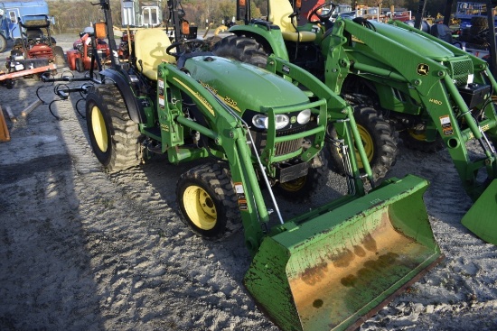 John Deere 2520 Tractor with Loader