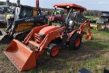 Kubota B26 Tractor Loader Back Hoe