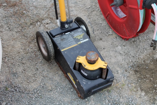 Omega Lift 22 Ton Low Profile Air Hydraulic Axle Jack