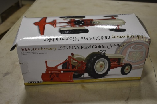 ERTL 50th Anniversary 1953 NAA Ford Golden Jubilee Tractor