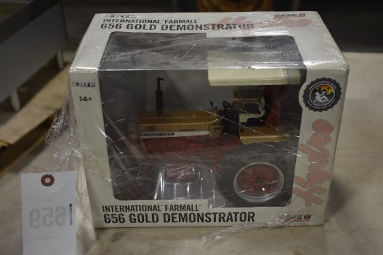 ERTL International Farmall 656 Gold Demonstrator Tractor