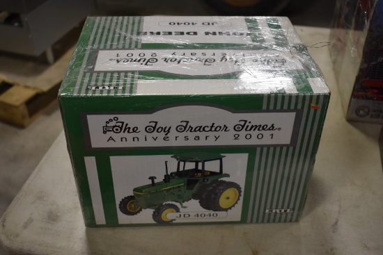 ERTL John Deere 440 Tractor Special Edition