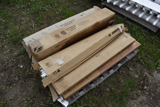 Pallet Of Florescentt Bulbs