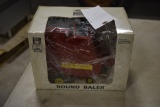 Scale Models New Holland 660 Round Baler