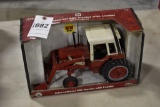ERTL International 986 Tractor With Loader
