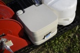 Portable toilet