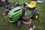 John Deere L100 Lawn Tractor With Deck