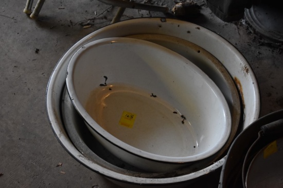 3 Enamel Tubs