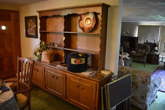 Oak Dining Room Cabinet with 3 Tier Shelf