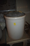 30 Gallon Crock with metal Lid