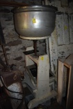 Vintage Press with Big Stainless Steel Catcher