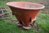 New Idea Dual Compartment Broadcast Seeder