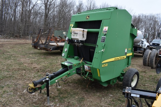 John Deere 458 Standard Baler