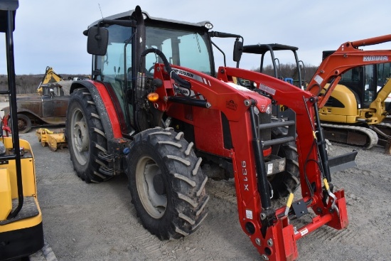 Massey Ferguson 4710 Loader Tractor