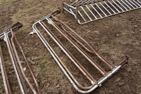 7' Pig Farrowing Crate