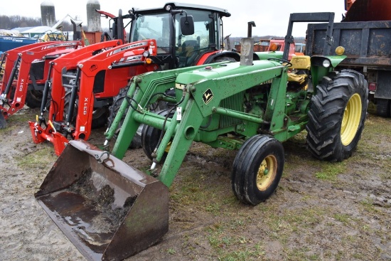 John Deere 2640 Loader Tractor