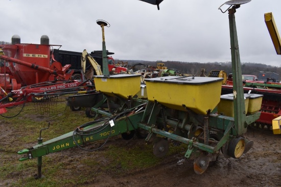 John Deere 7000 4 Row Corn Planter